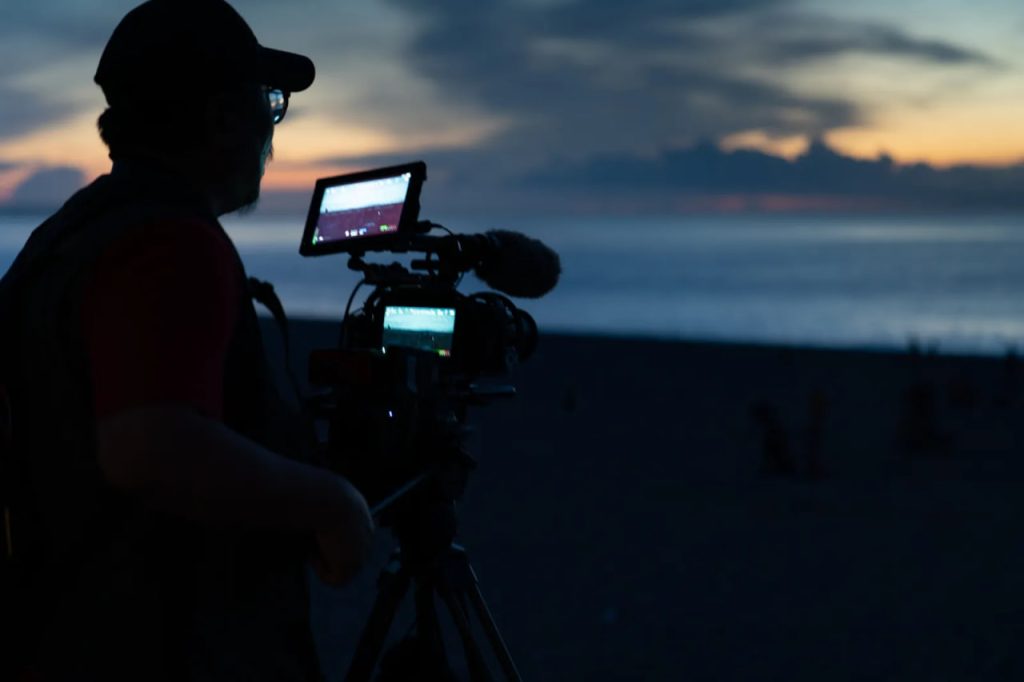 เบื้องหลัง ณ สวนองุ่นเอ่อหลิน: การเปลี่ยนบทละครให้กลายเป็นภาพจำ