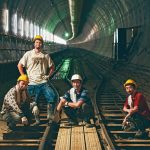 เจาะลึกแนวคิด "ผมชื่อเฉินไพไพ": สื่อผสมที่เปลี่ยนขยะให้เป็นความรู้สึก